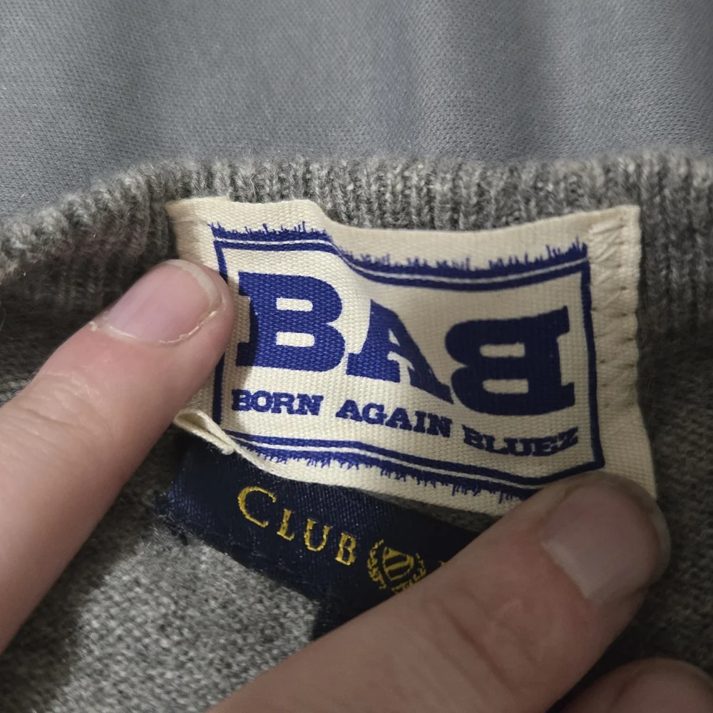 Born Again Bluez BAB Peace Sign Cropped Sweater Womens Size Large Cashmere Grey - Picture 6 of 10